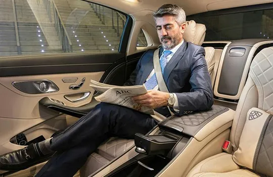 Airport Shuttle Van 540 x 350 1 | Shuttle Transportation Services in Florida | Private Airport Shuttle, Corporate Airport Transportation, Dinner Charters, Airport Shuttle Van, Business Travel Shuttle, Hotel Airport Shuttle