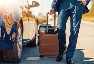 FAQs Hotel Airport Shuttle Bottom Left image 300 x 205 | Shuttle Transportation Services in Florida | Private Airport Shuttle, Corporate Airport Transportation, Dinner Charters, Airport Shuttle Van, Business Travel Shuttle, Hotel Airport Shuttle