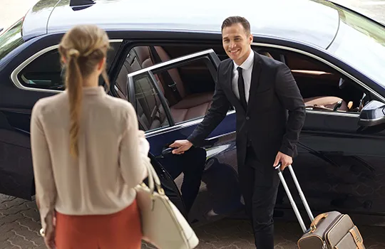 Hotel Airport Shuttle 540 x 350 | Shuttle Transportation Services in Florida | Private Airport Shuttle, Corporate Airport Transportation, Dinner Charters, Airport Shuttle Van, Business Travel Shuttle, Hotel Airport Shuttle