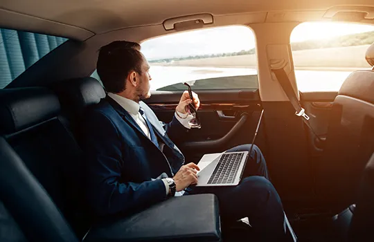 Private Airport Shuttle 540 x 350 2 | Shuttle Transportation Services in Florida | Private Airport Shuttle, Corporate Airport Transportation, Dinner Charters, Airport Shuttle Van, Business Travel Shuttle, Hotel Airport Shuttle