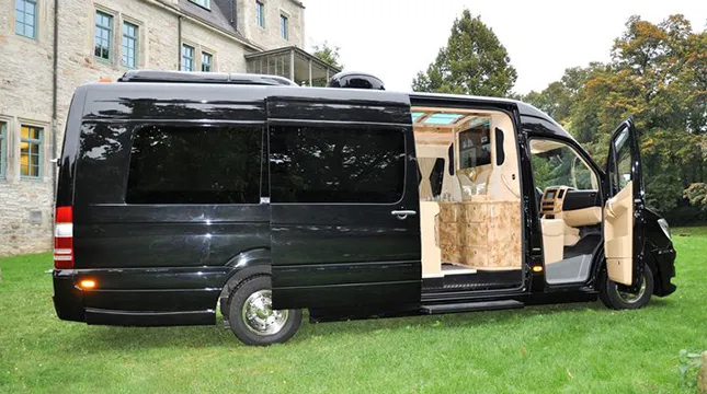 Airport Shuttle Van for Comfortable Rides ​