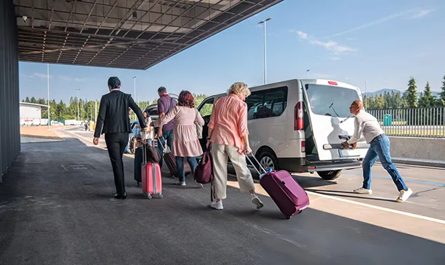 Convenient VPS Airport Shuttle Service​