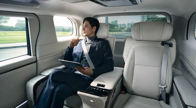 Reliable Business Travel Shuttle for Professionals